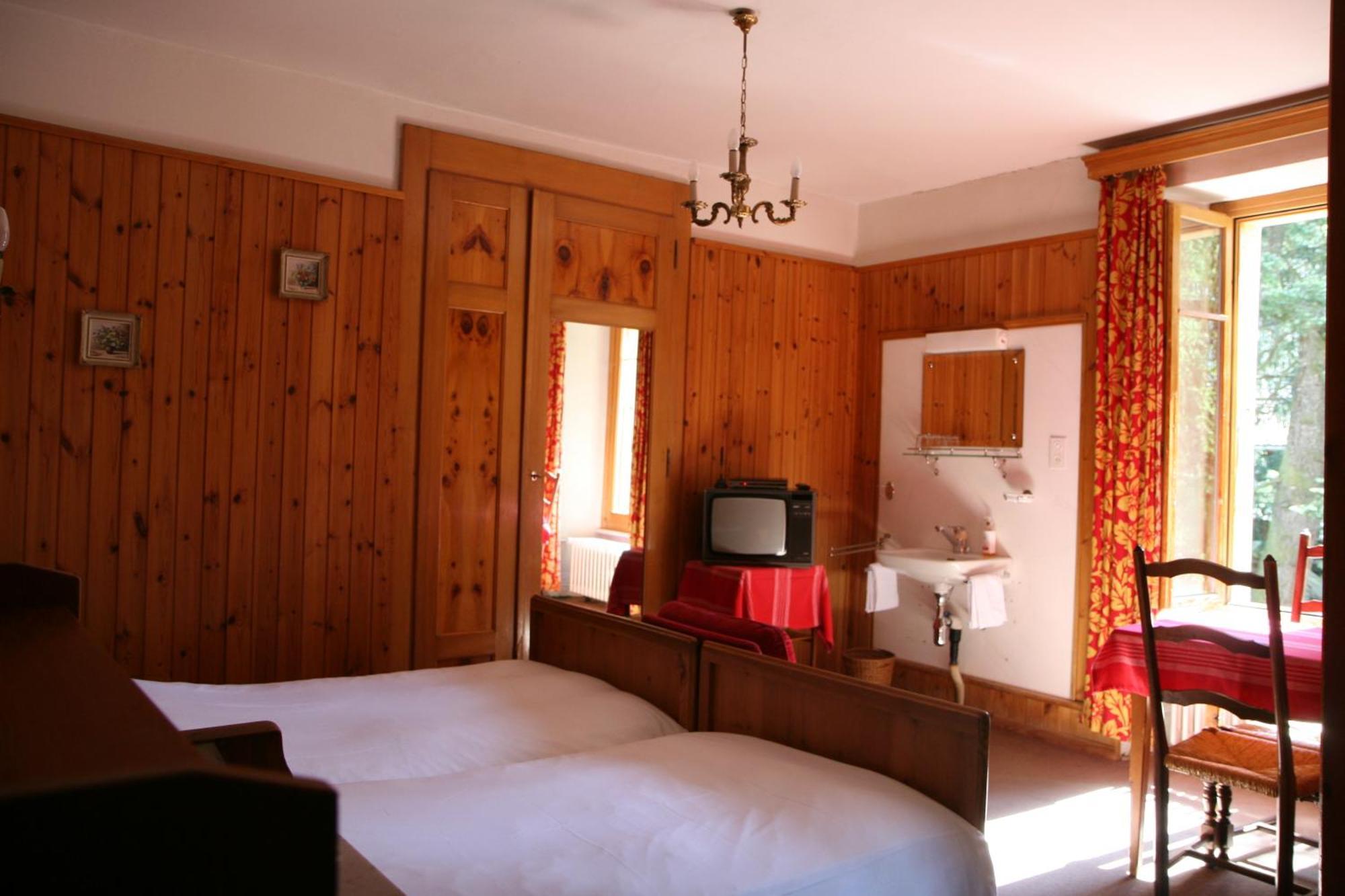 Hotel Hermitage Еволен Екстер'єр фото