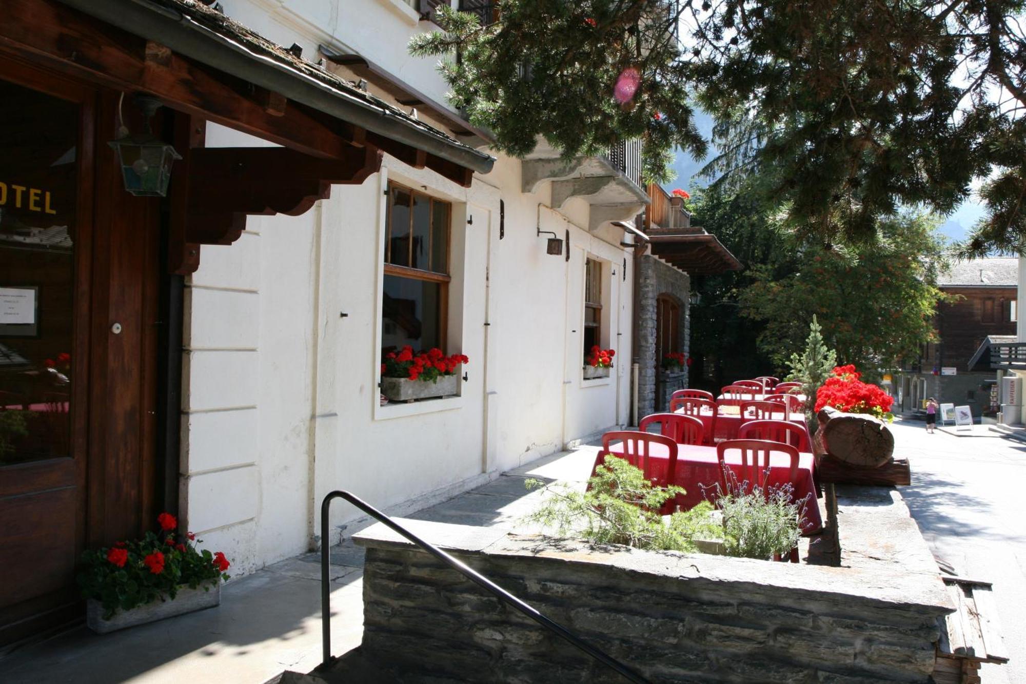 Hotel Hermitage Еволен Екстер'єр фото